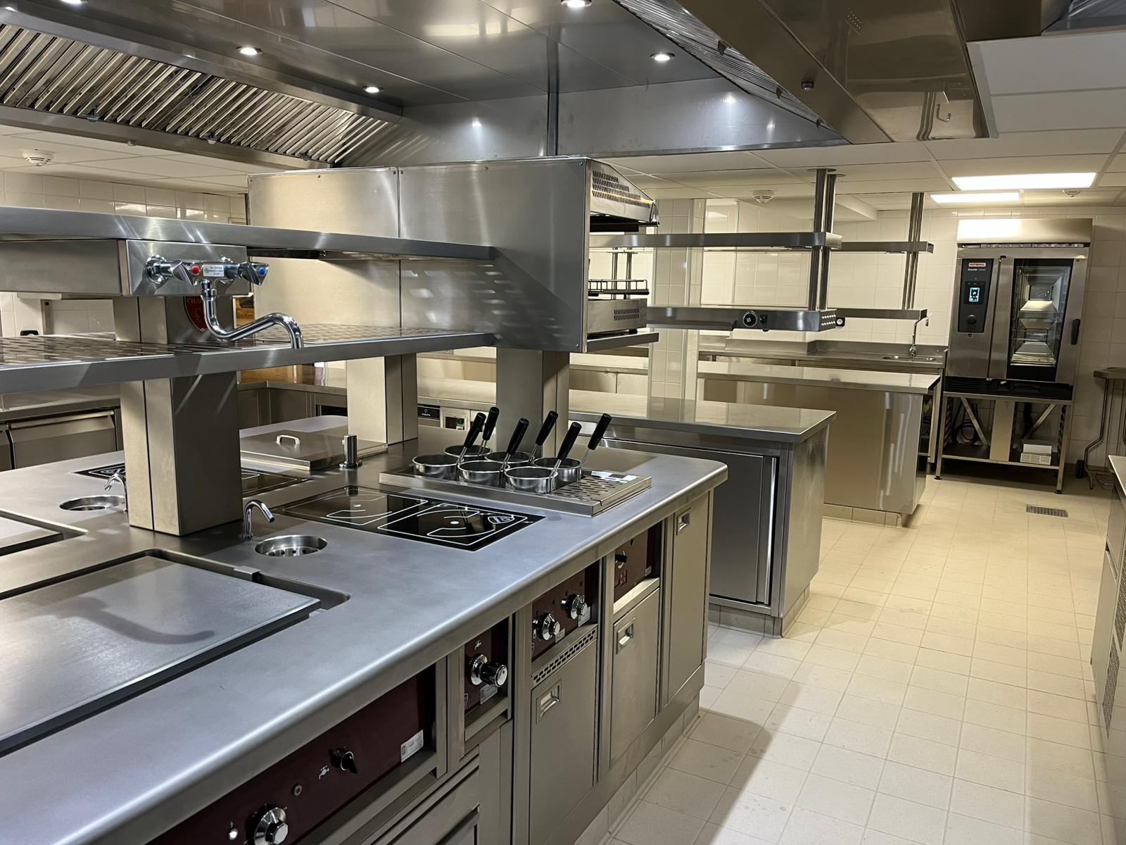 Réalisation CFM cuisine fourneau